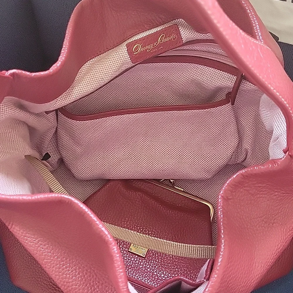 Dooney & Bourke shoulder bag and coin purse - Picture 4 of 7